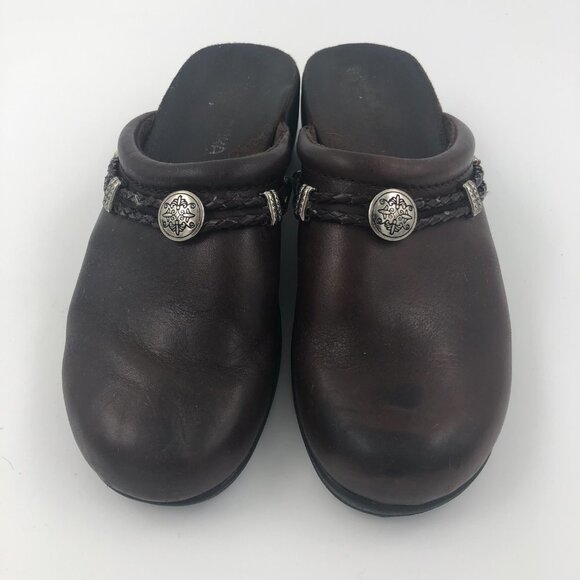 MINNETONKA Brown Leather Clogs with Leather Braid and Silver Trim 7M - Picture 2 of 9